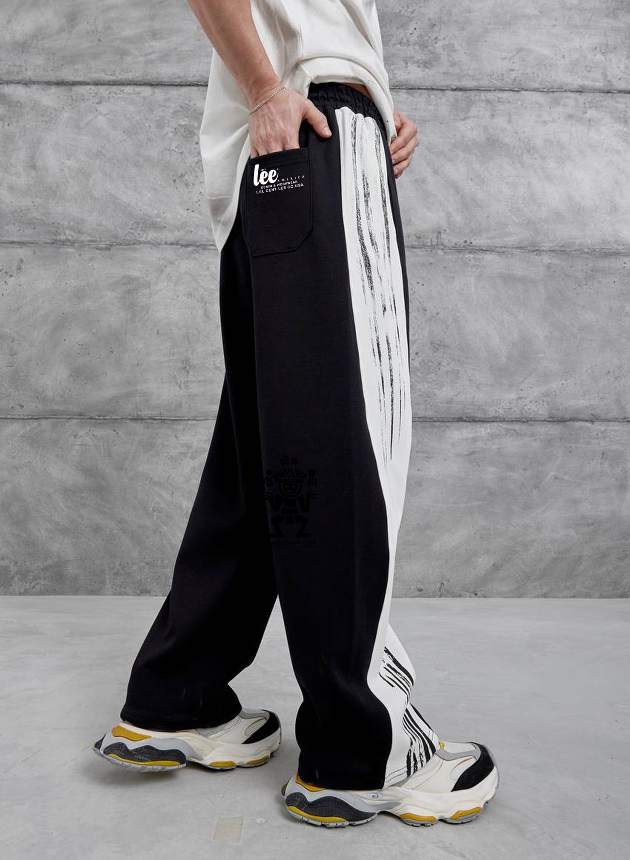 eşofman erkek ve bayan Çok yönlü konfor sunan, bol kesim eşofman altı Bağcıklı ve lastikli bel      %100 pamuk baggy kumaş