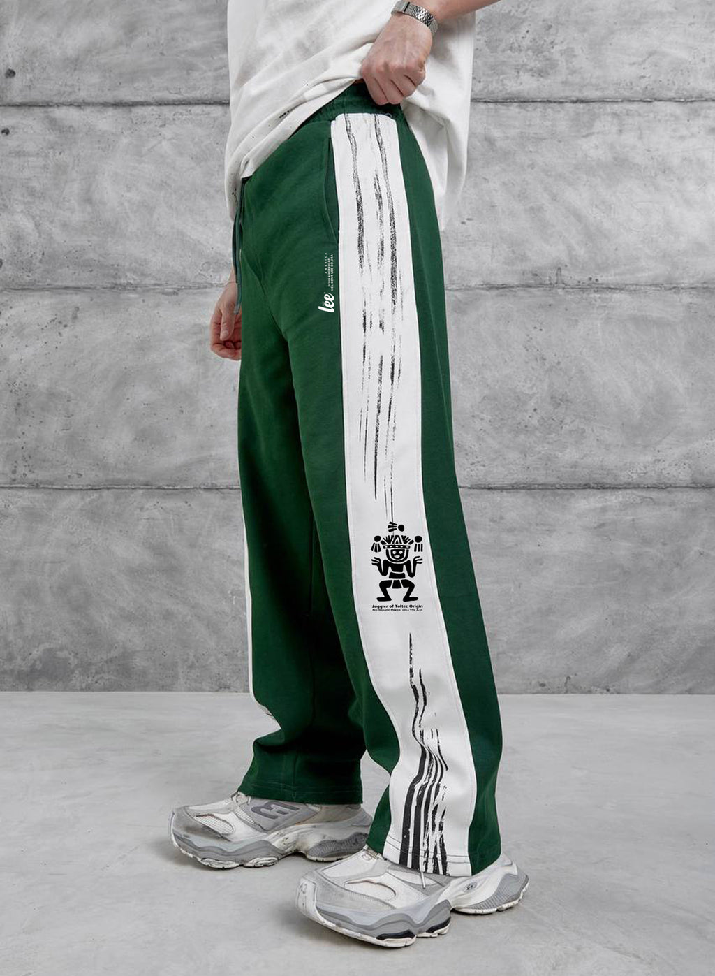 eşofman erkek ve bayan Çok yönlü konfor sunan, bol kesim eşofman altı Bağcıklı ve lastikli bel      %100 pamuk baggy kumaş